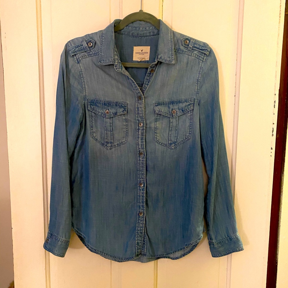 American Eagle denim button up boyfriend fit top